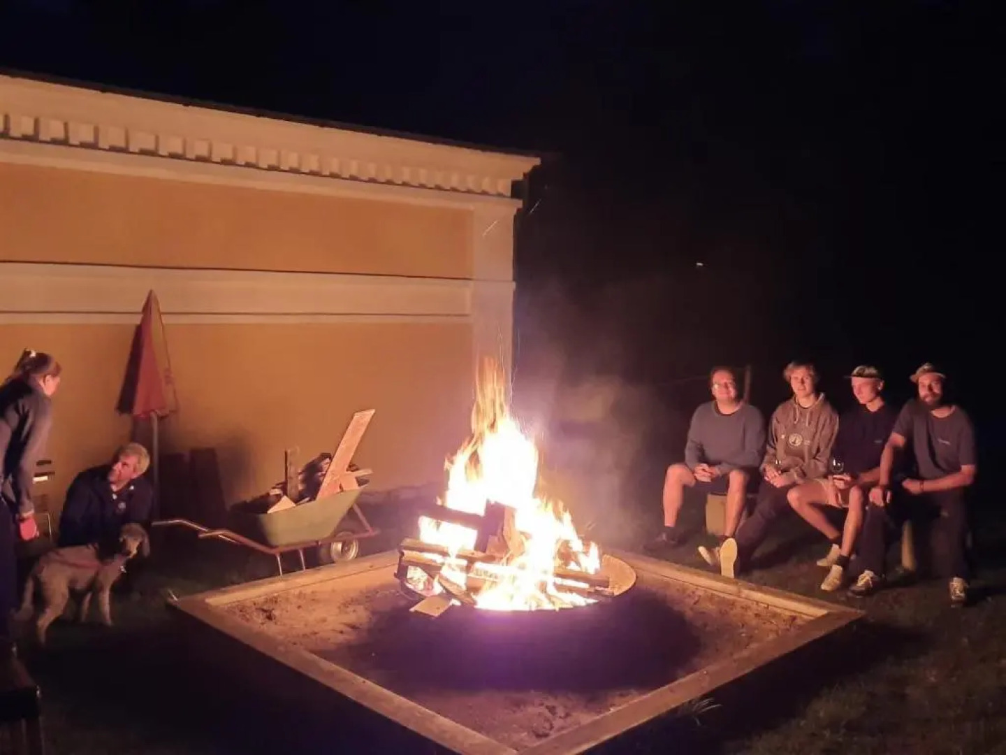 Hunnebergs Gård Hostel & Camping