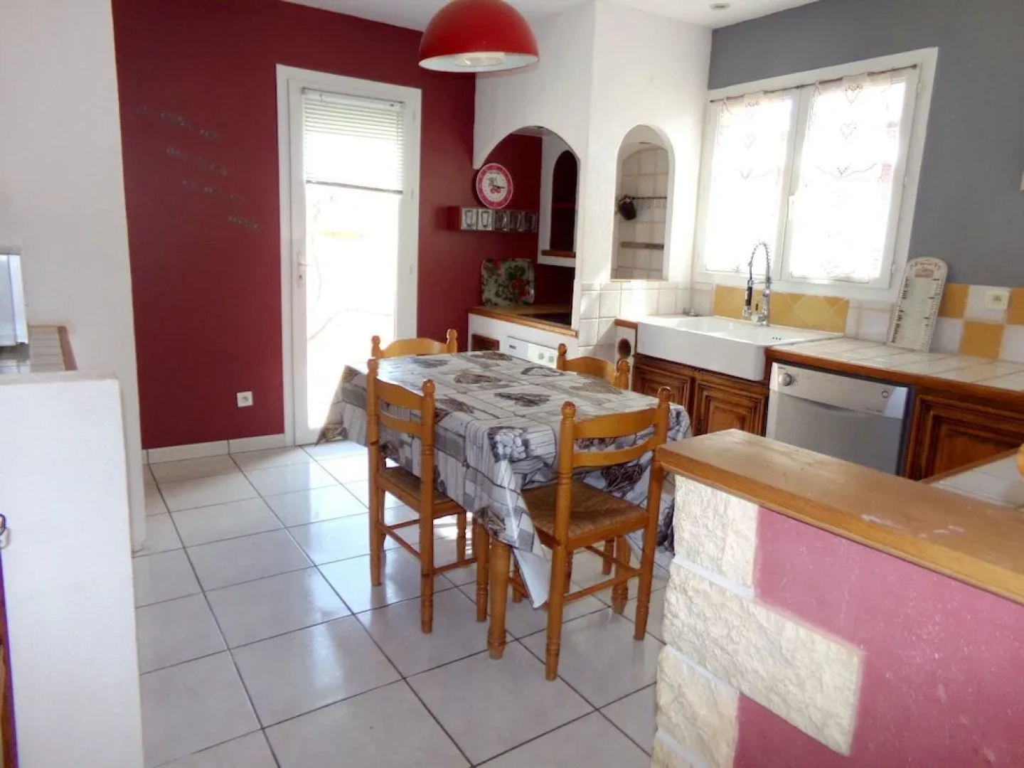 Villa With 4 Bedrooms in Florensac, With Enclosed Garden - 15 km From