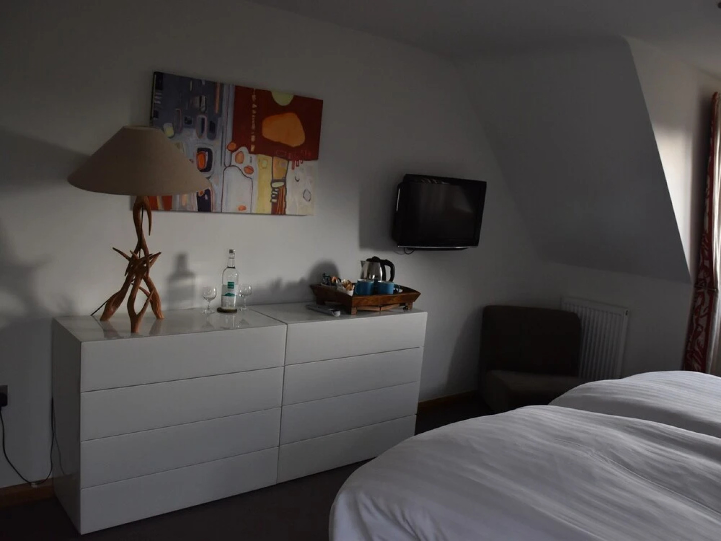 The English Wine Centre