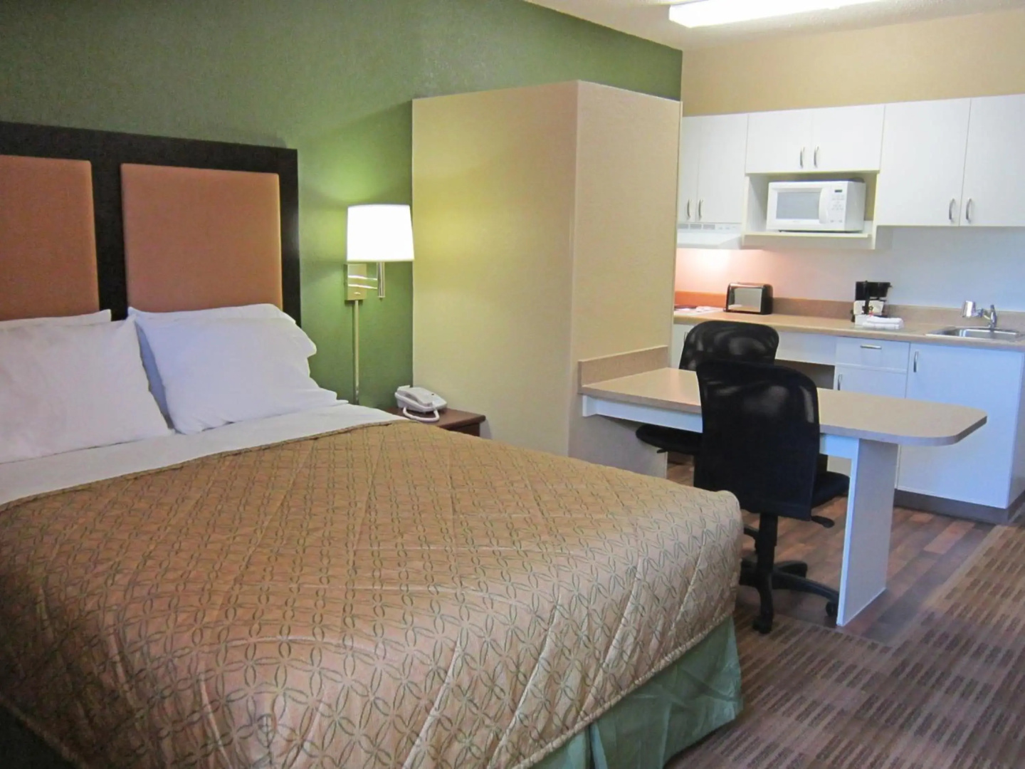 Extended Stay America Suites Toledo Holland