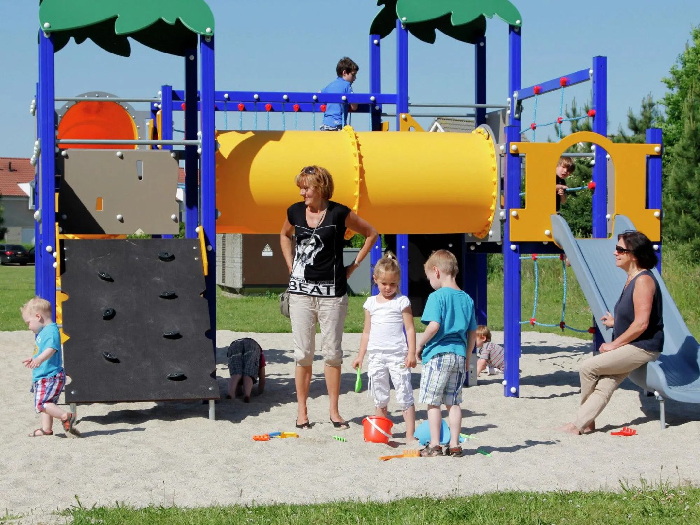 Stylish Villa by the Lake