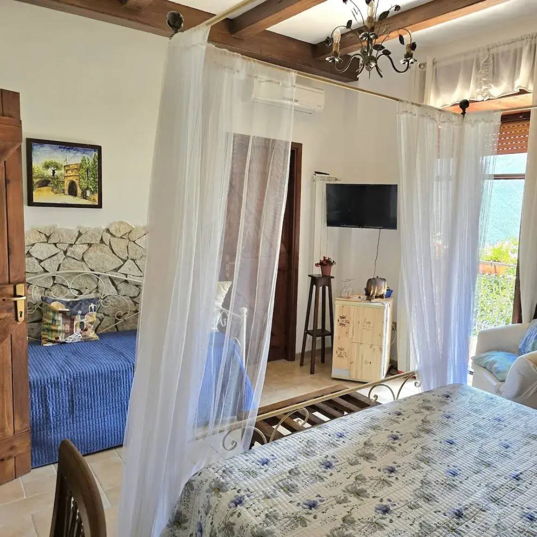 Tramonti Divini Amalfi Country House