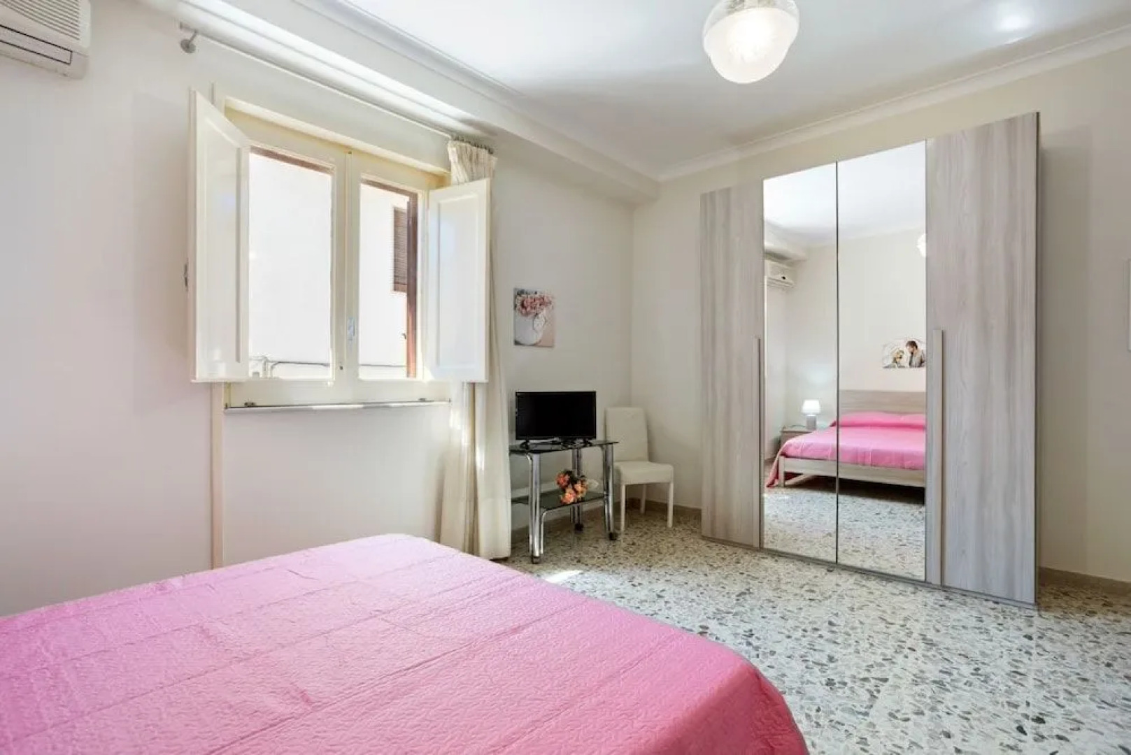 Tra il Centro e Il Mare Apartment con terrazzo