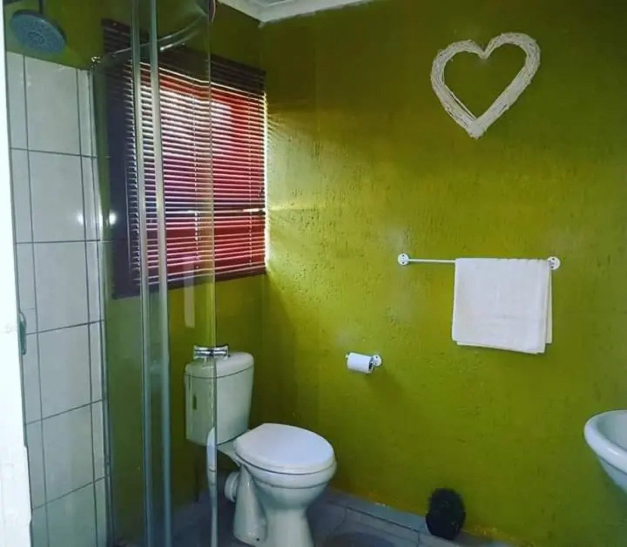 SURVIVOR GUEST HOUSE-Giyani