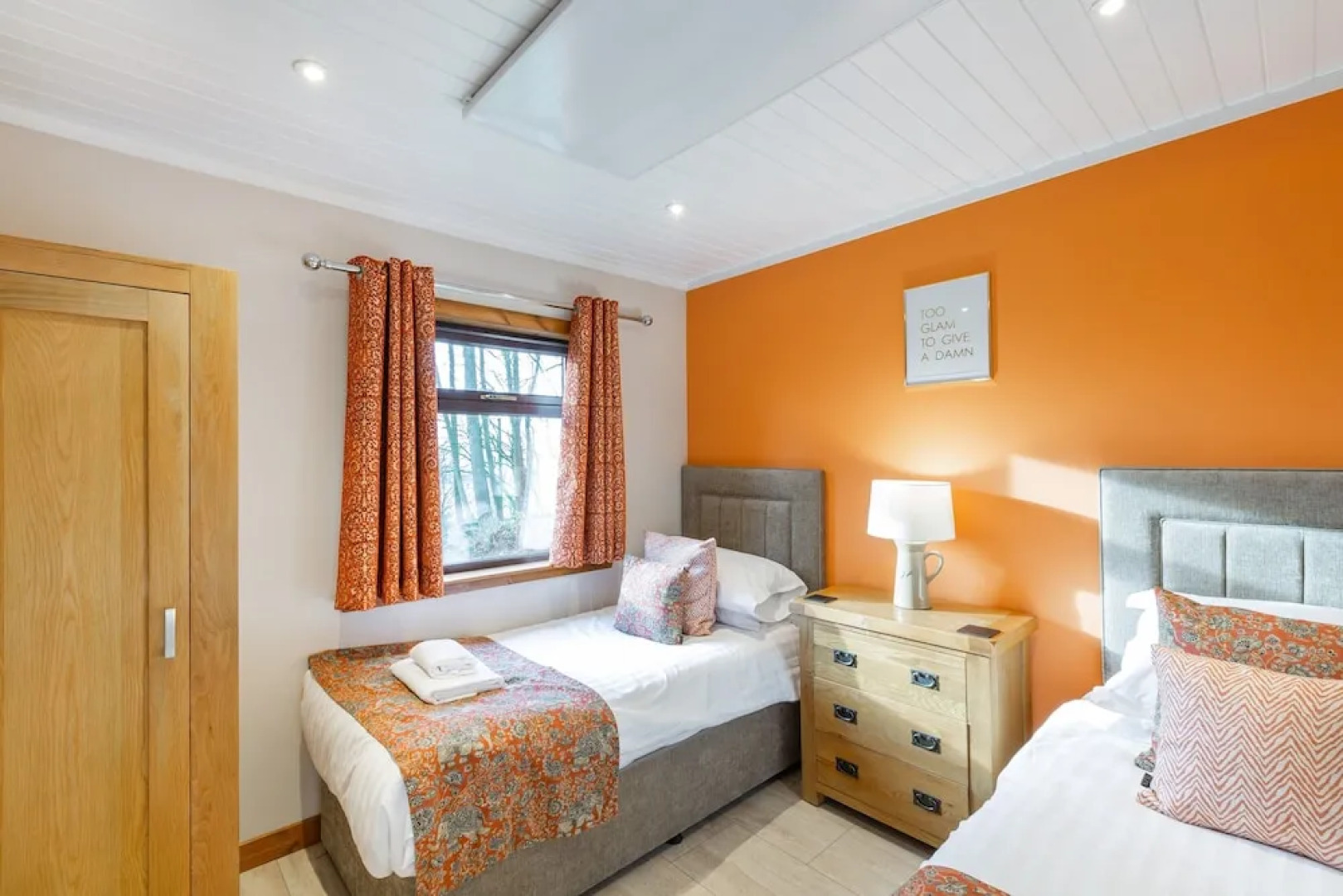 Birch 14 With Hot Tub, Newton Stewart