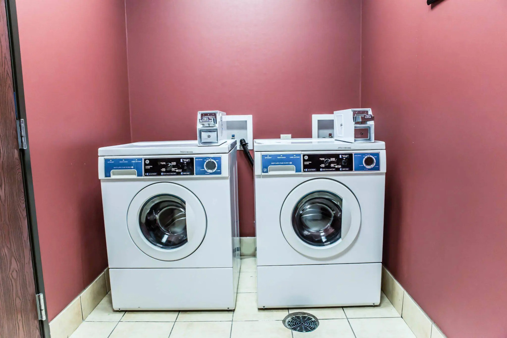 Fairfield Inn & Suites by Marriott Greensboro Coliseum Area