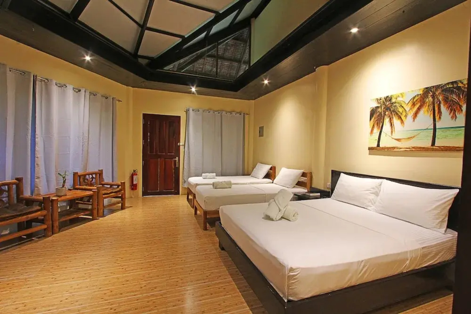 Jonas & Twins Resort