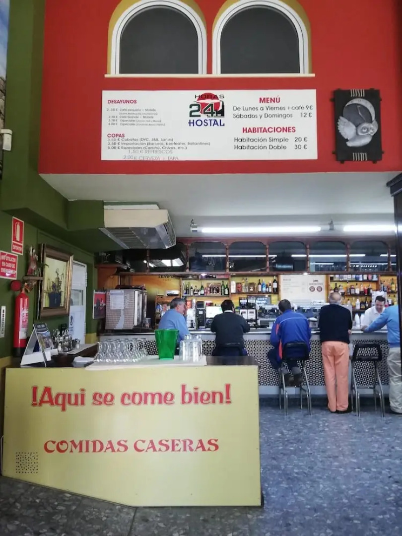 24H Hostal Antequera