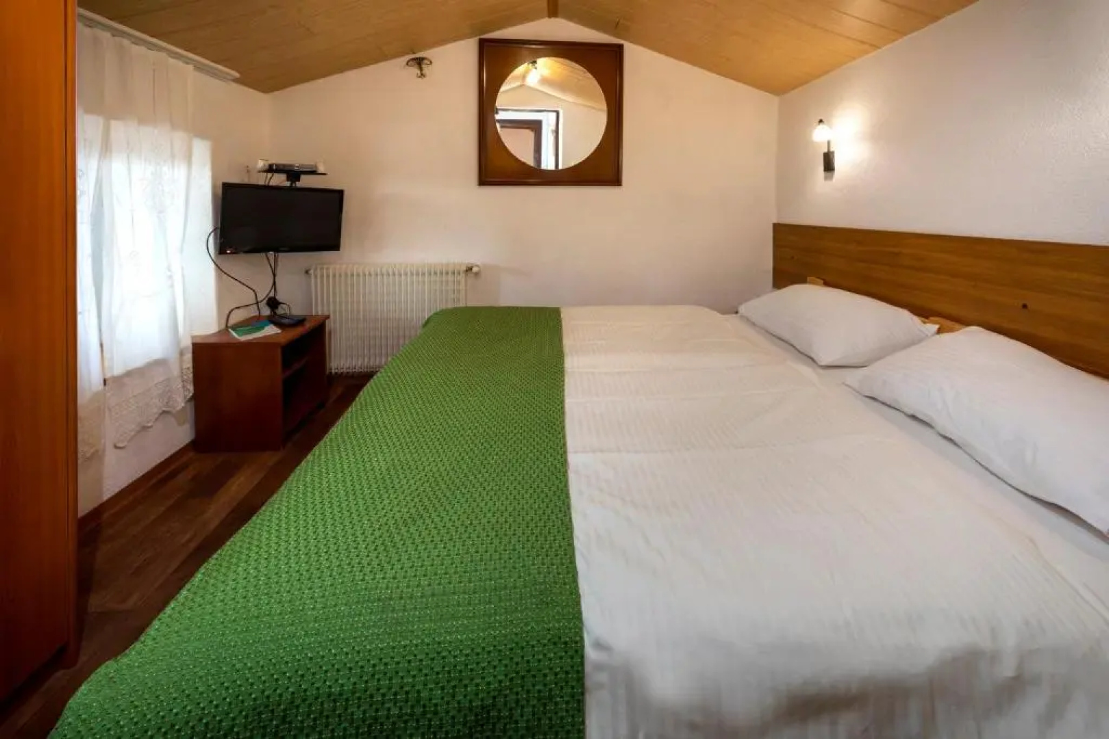 Apartment Pod Lipom
