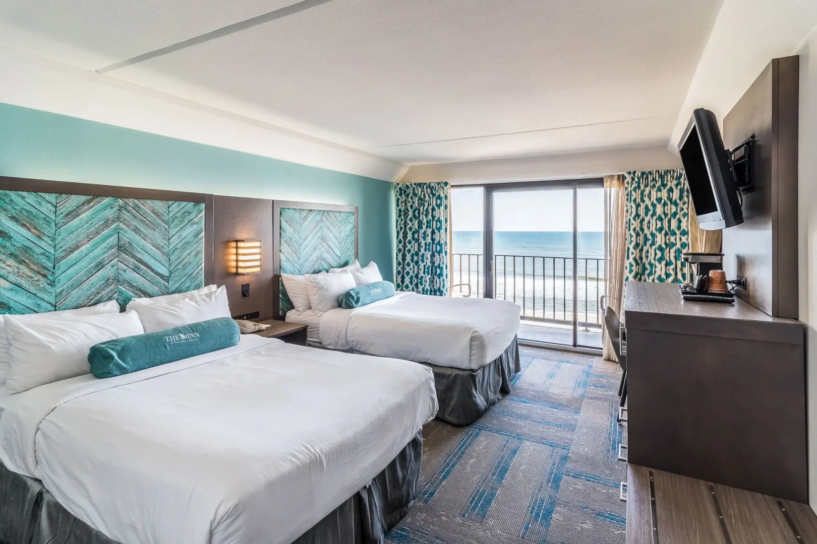 Crystal Coast Oceanfront Hotel