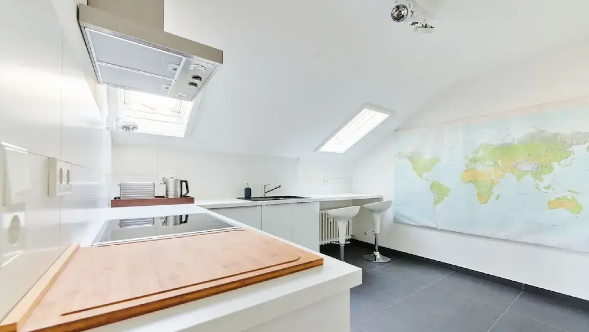 criston apartments - quiet family residence H