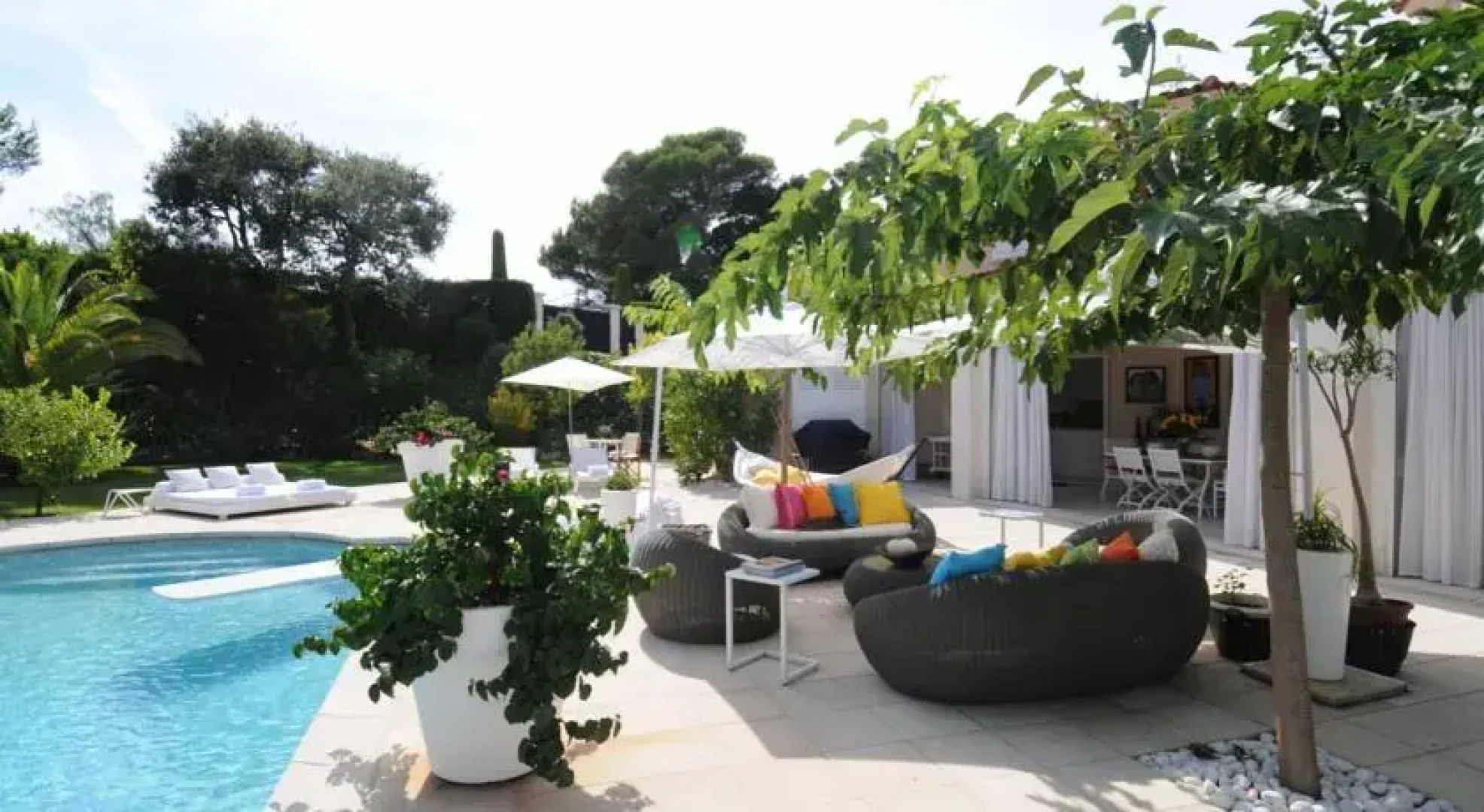 Design and Luxe Mougin Summer Villa