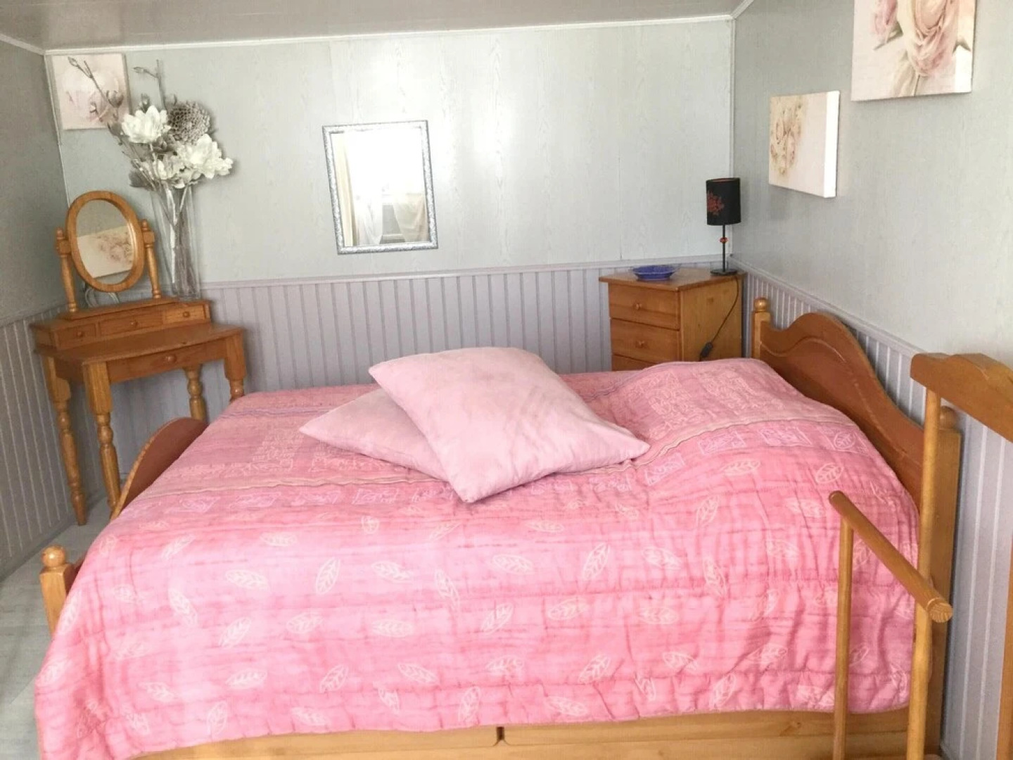 House With 2 Bedrooms in Saint-pierre-d'oléron, With Enclosed Garden a