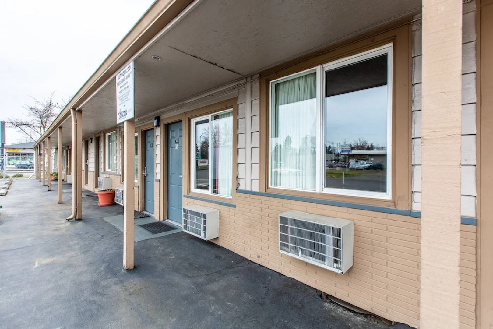Autzen Inn