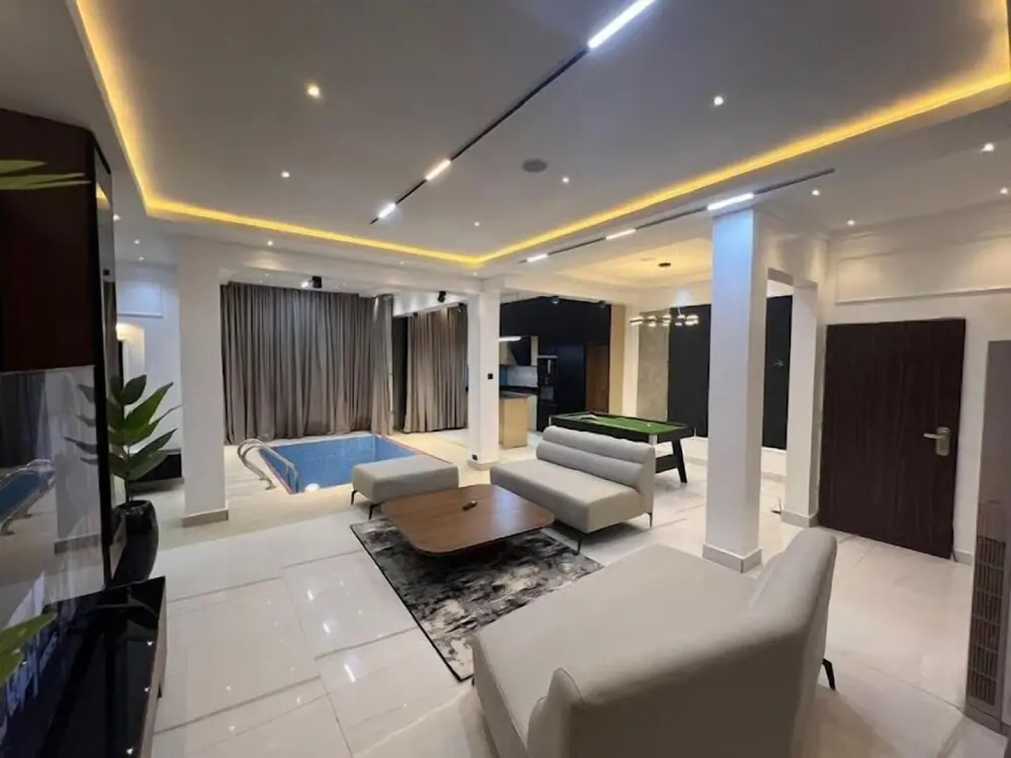 Kafz Luxury Apartment