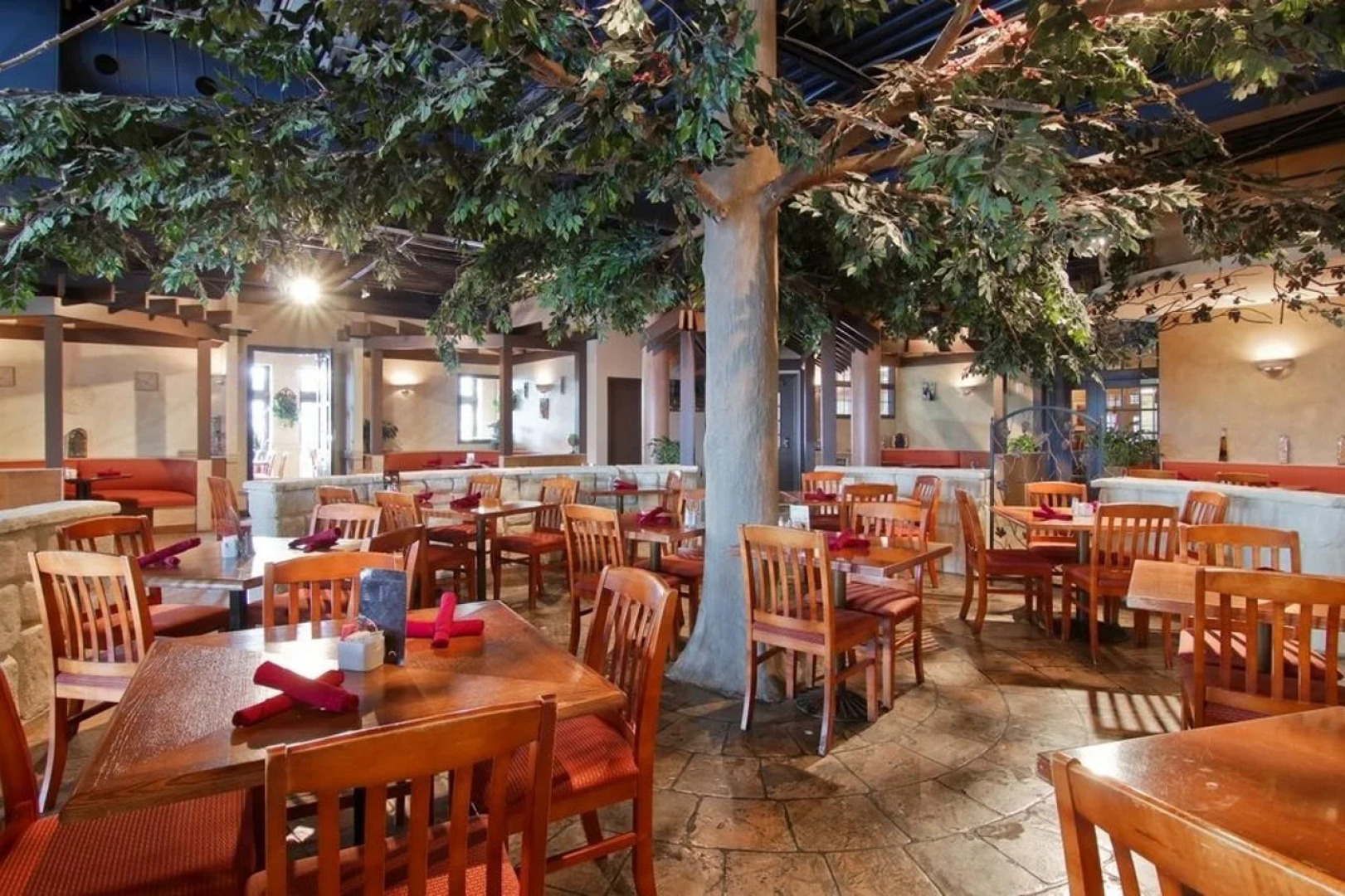 Holiday Inn Hotel & Suites St. Catharines Conference Center by IHG