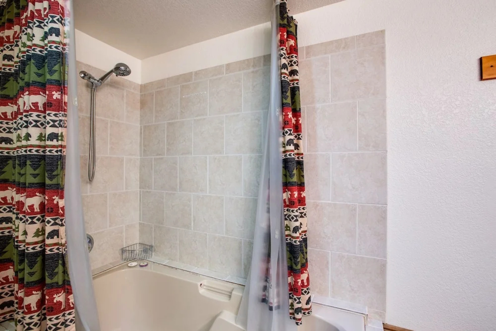 Mt. Baker Lodging Cabin 23 – Hot Tub, WiFi, Sleeps 6! by MBL