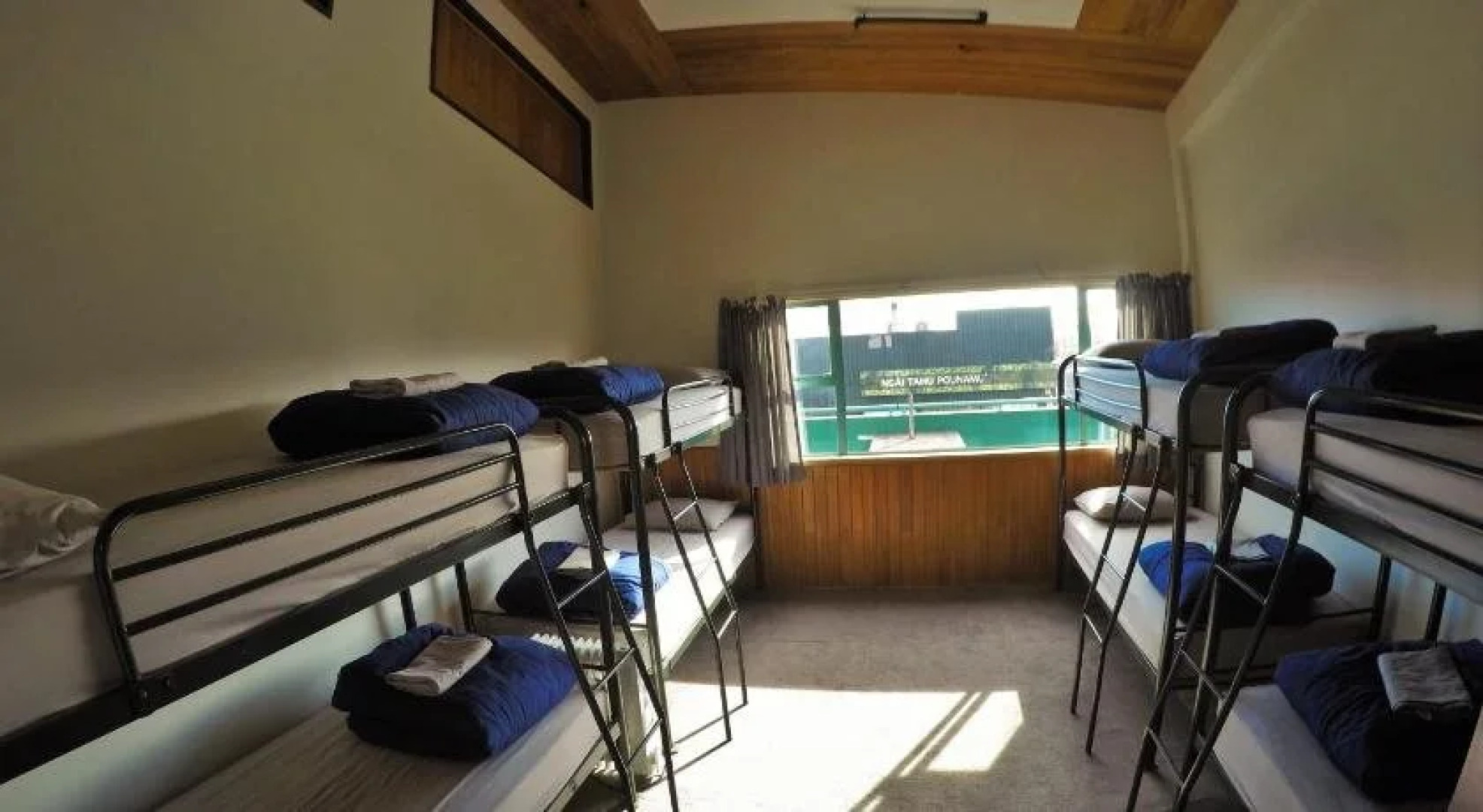 Mountain Jade Backpackers