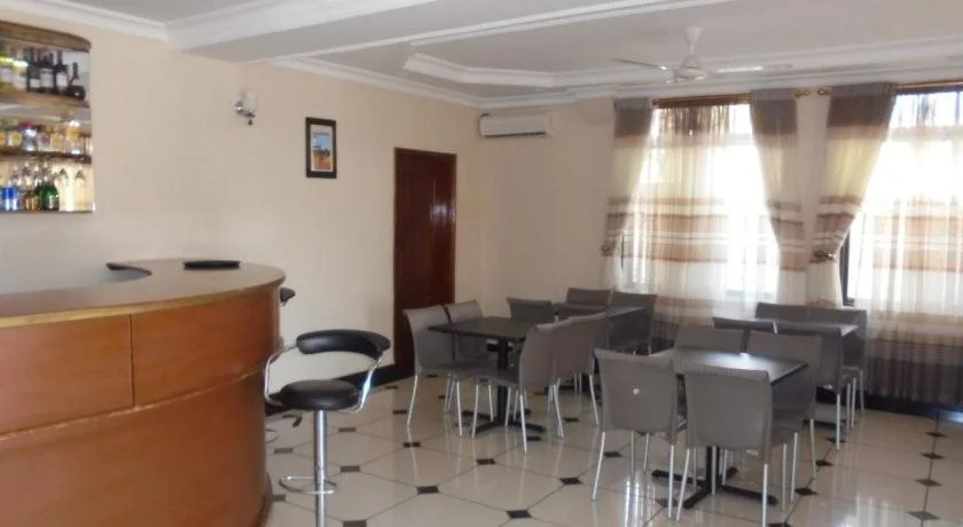 Royal Residence Hotel
