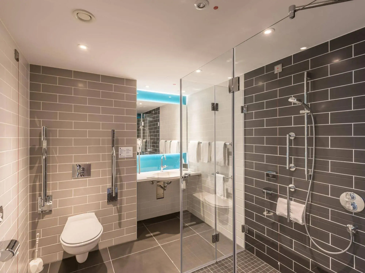 Premier Inn Cologne City Sud Hotel