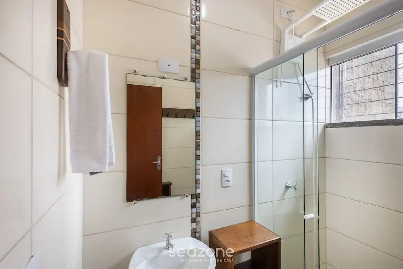 3BR House w/ BBQ & Garage 850m Beach Rdo0025