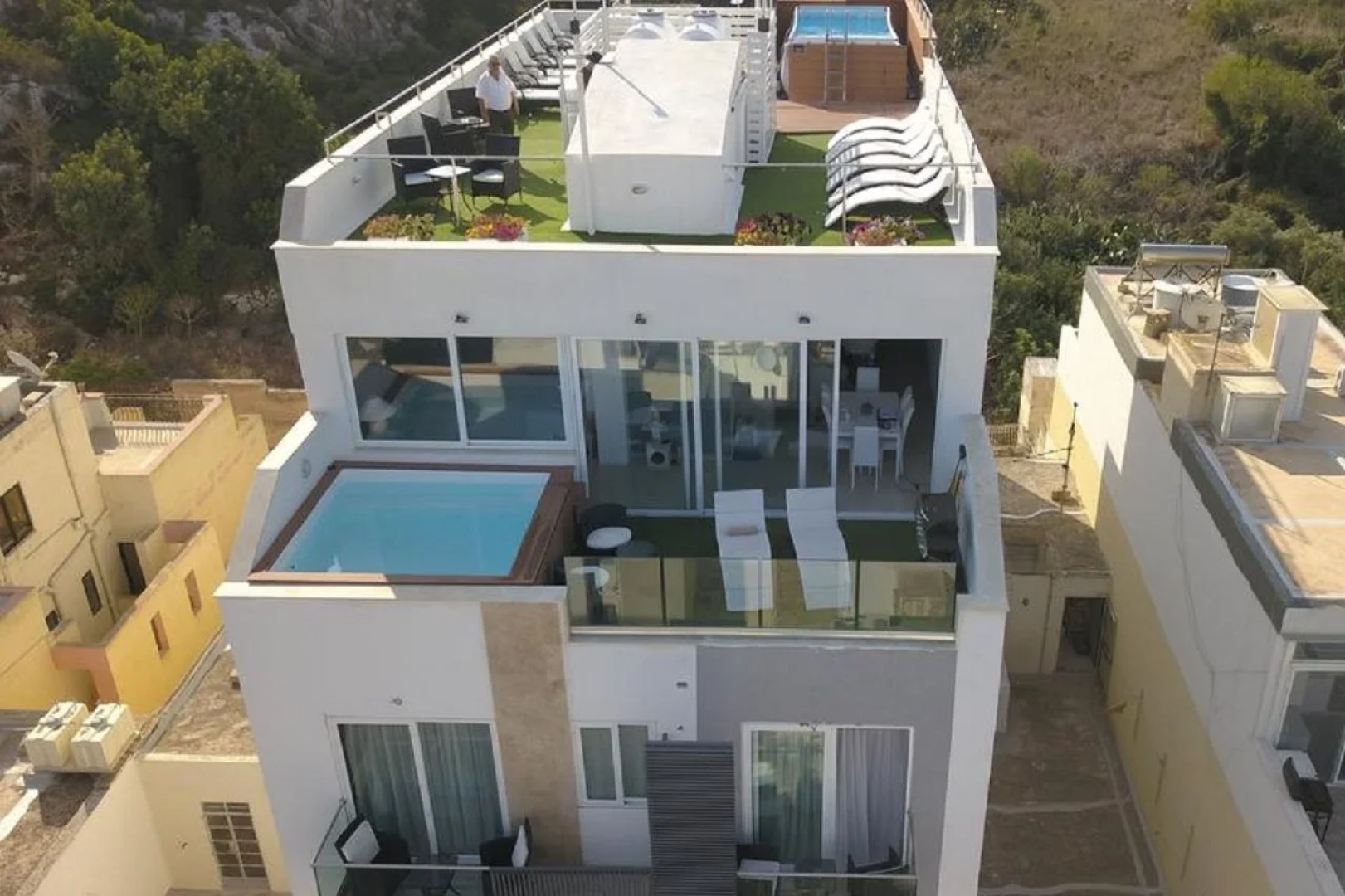 The Pearl Guesthouse