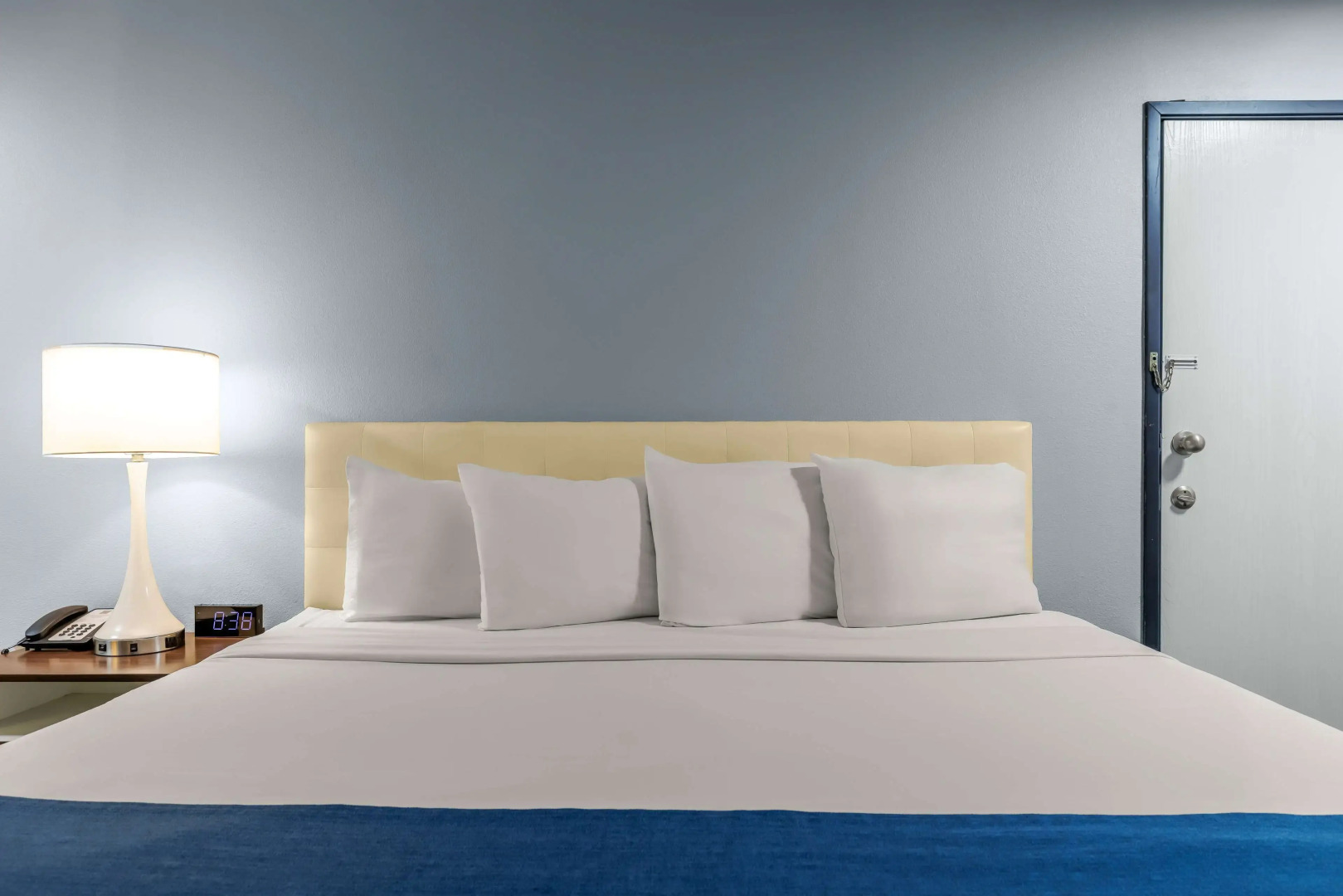 Days Inn & Suites by Wyndham Flagstaff Near University