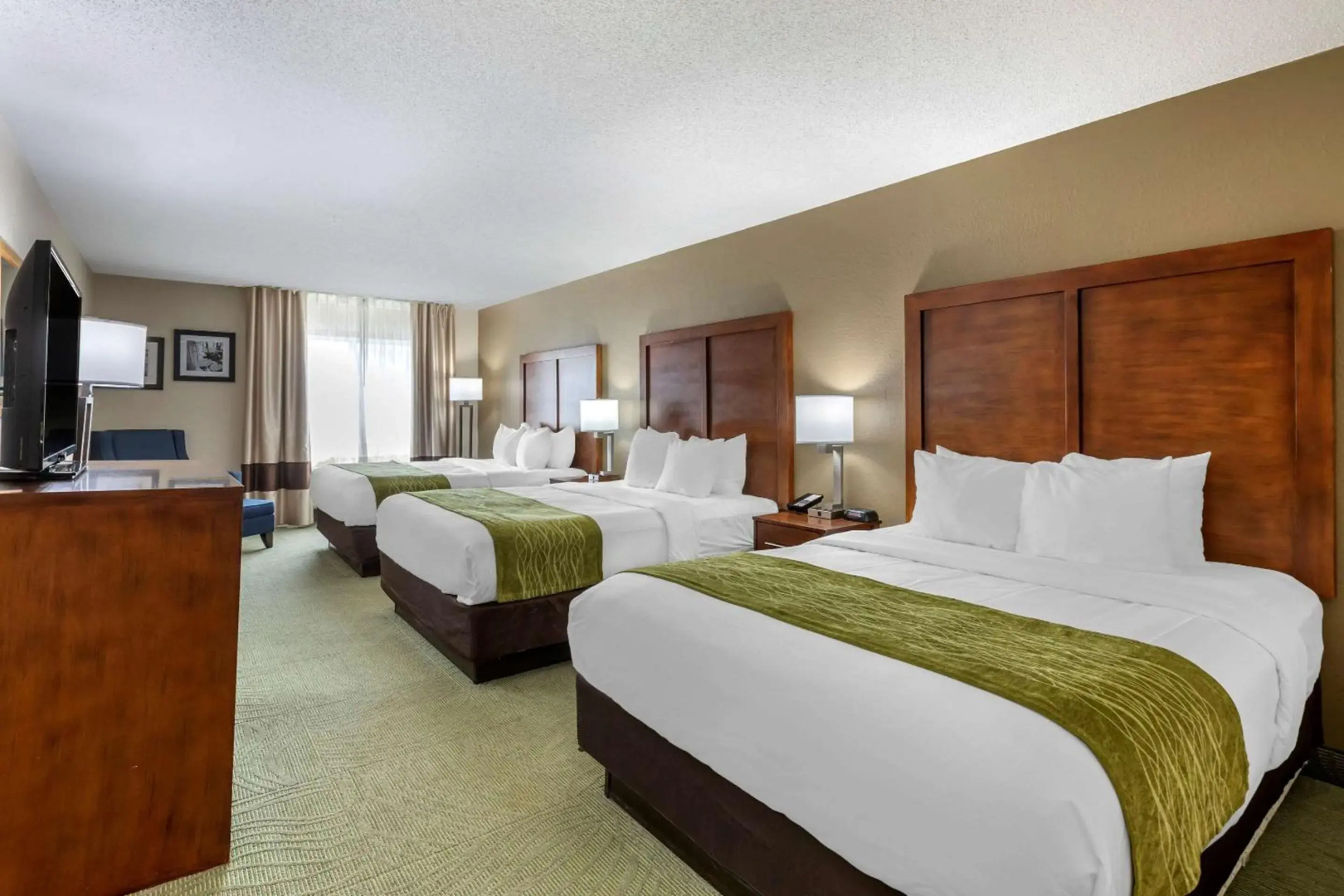 Comfort Inn Muscatine near Hwy 61