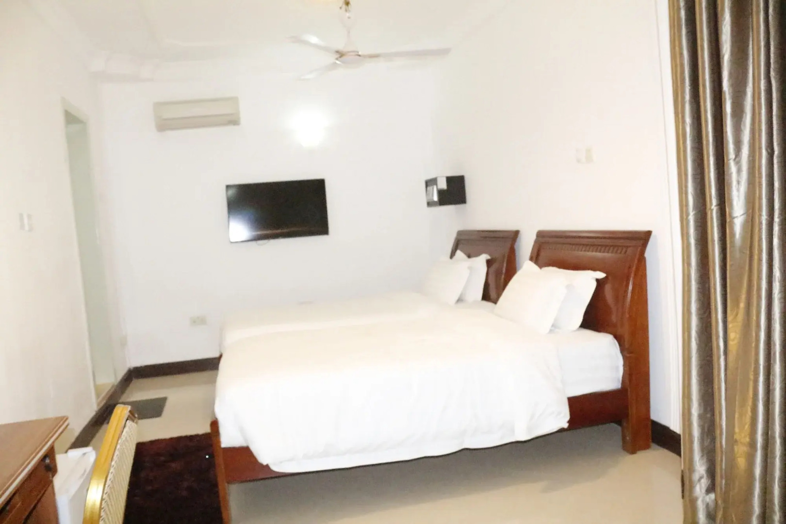 Kingsbridge Royale Hotel