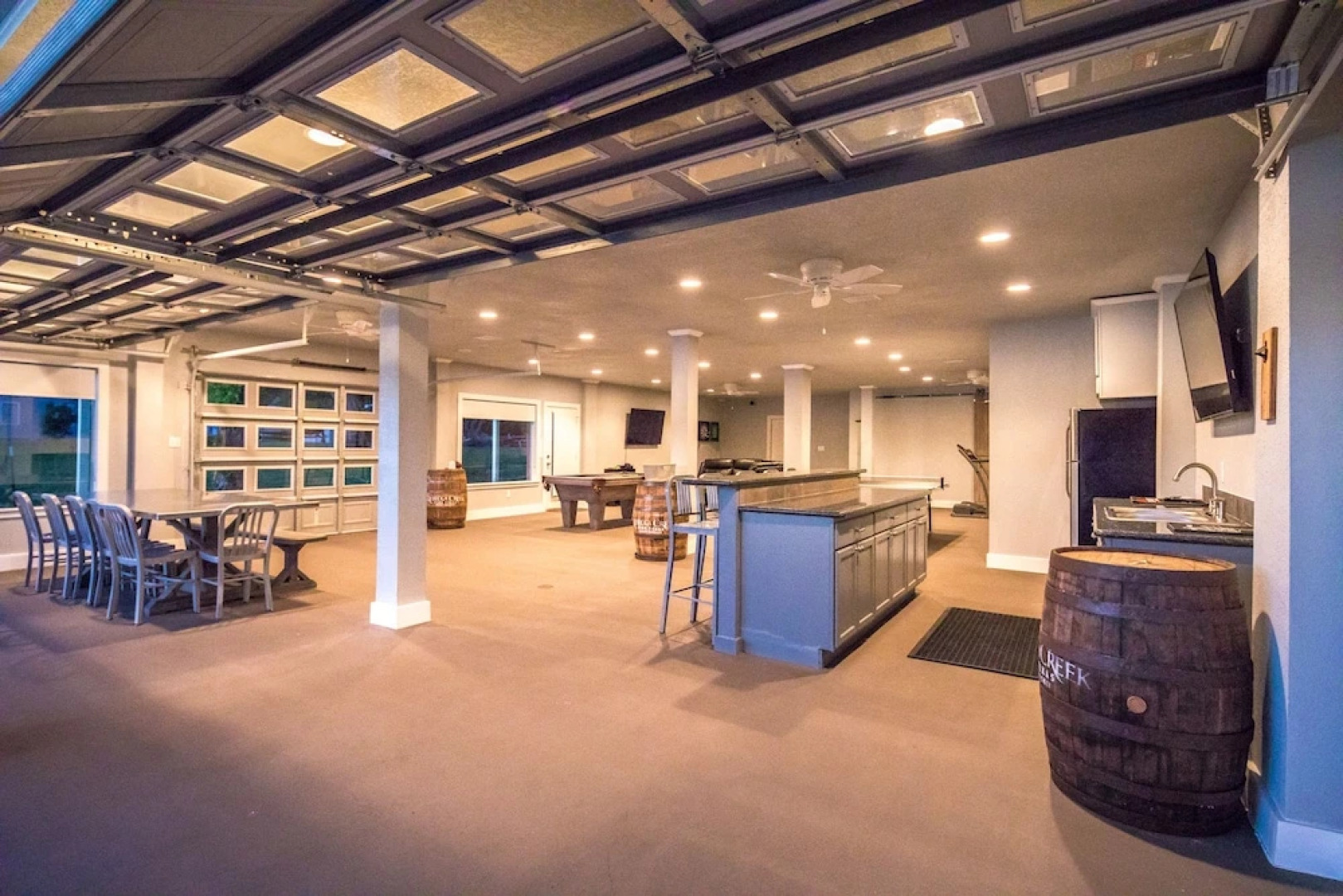 Paradise Pointe 4 Bedrooms 3.5 Bathrooms Home