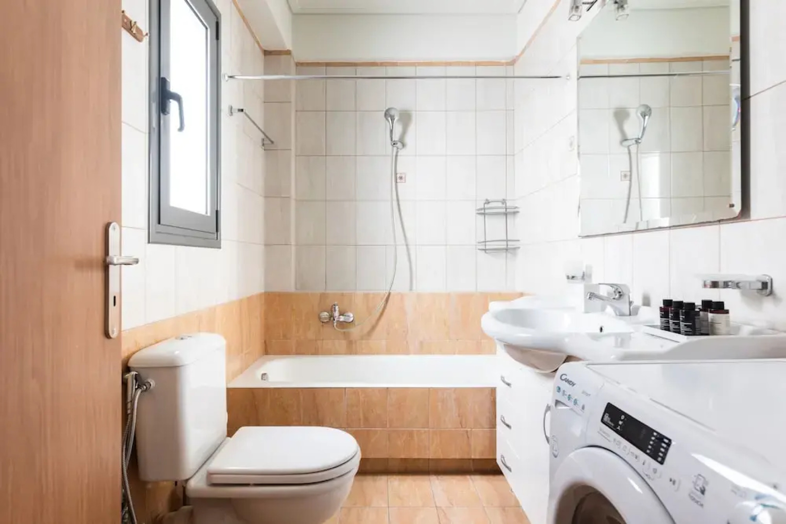 Majestic 3BR Apartment in Chalandri