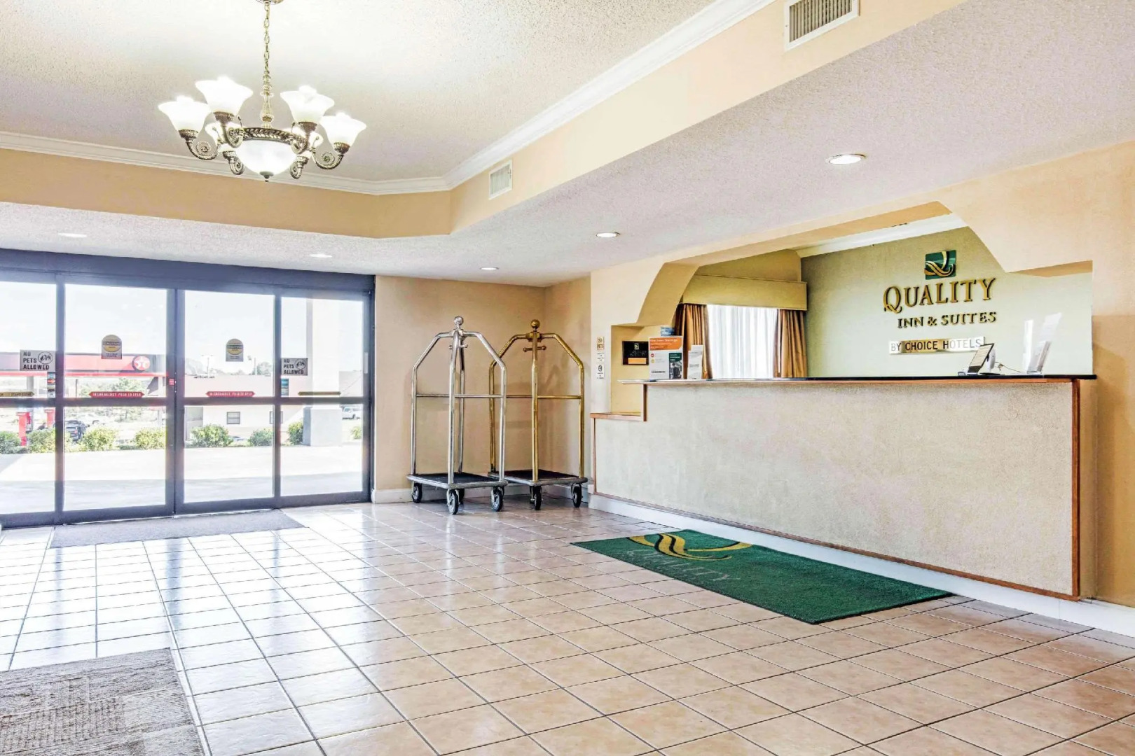Quality Inn & Suites Pearl - Jackson