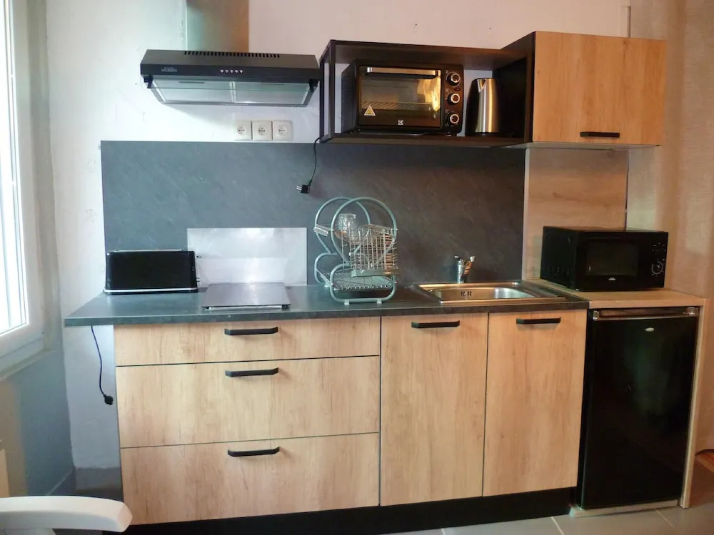 Studio in Aix-les-bains, With Furnished Terrace and Wifi - 8 km From the Slopes