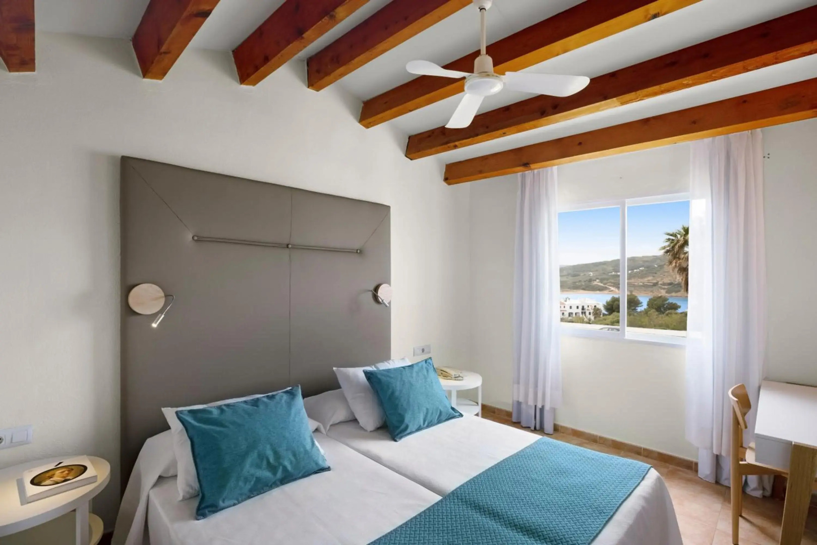 Отель TRH Tirant 