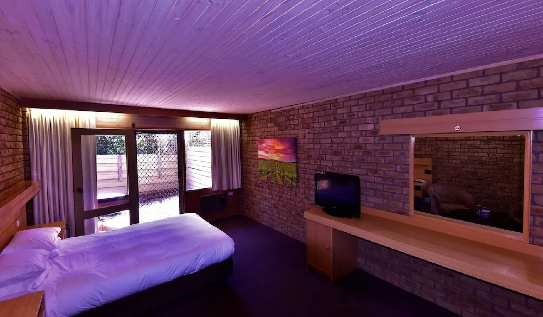 Flinders Cove Motel