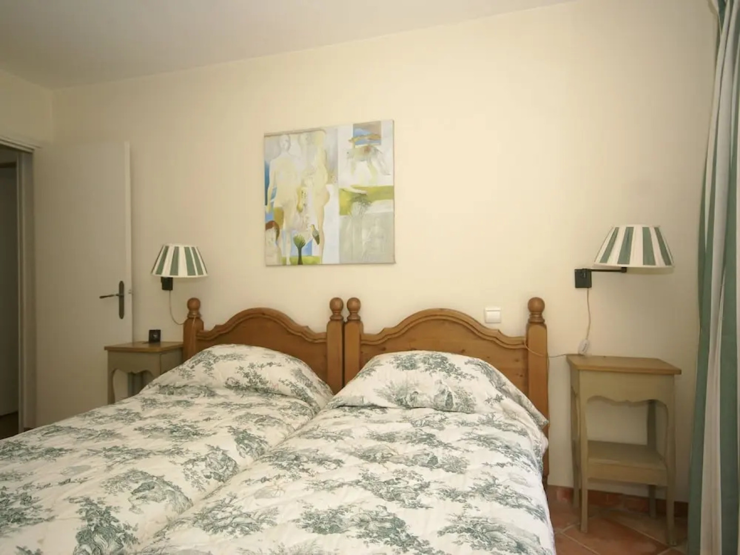 Stunning Villa With Heated Swimming Pool, air Conditioning and Large, Private, Enclosed Garden