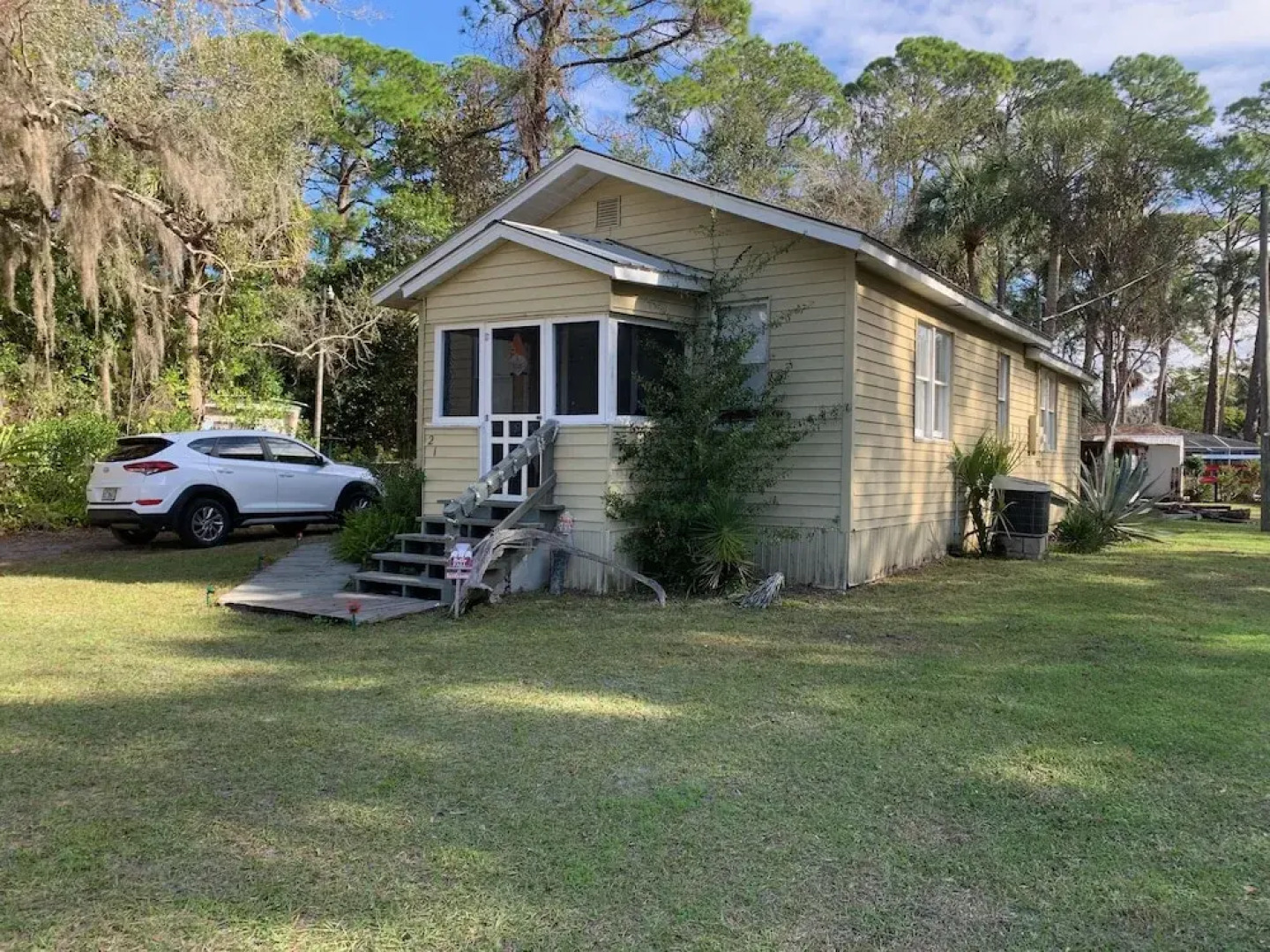 Nature Coast Inn and Cottages