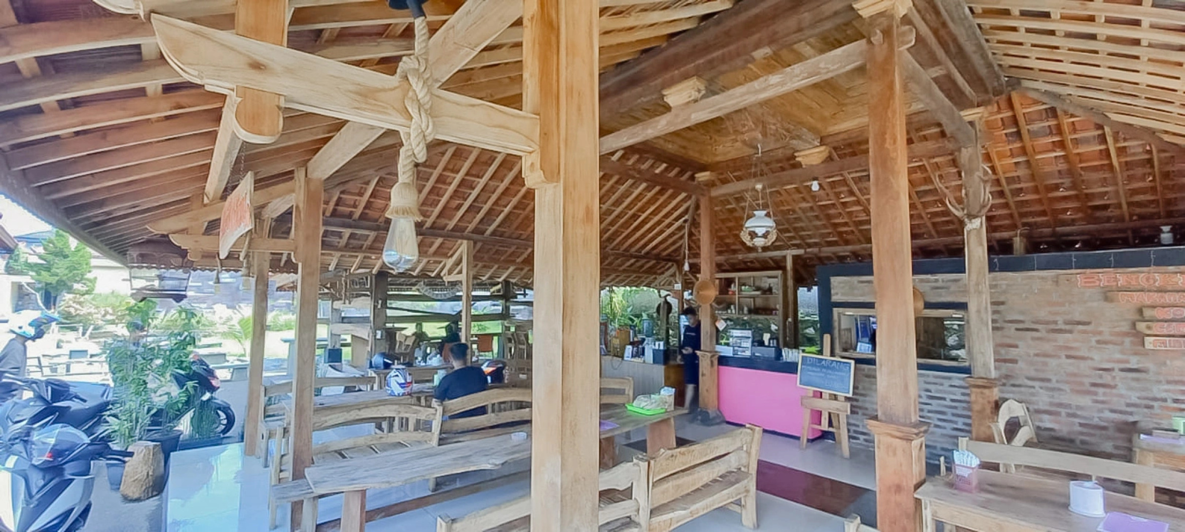 RedDoorz Syariah near Tugu Lampu Gentur Cianjur