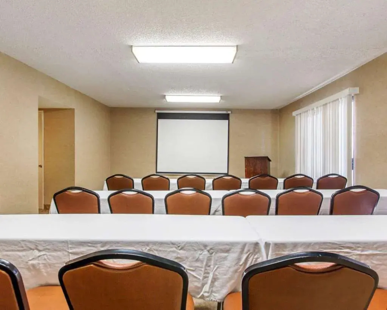 Comfort Inn & Suites Moreno Valley near March Air Reserve Base