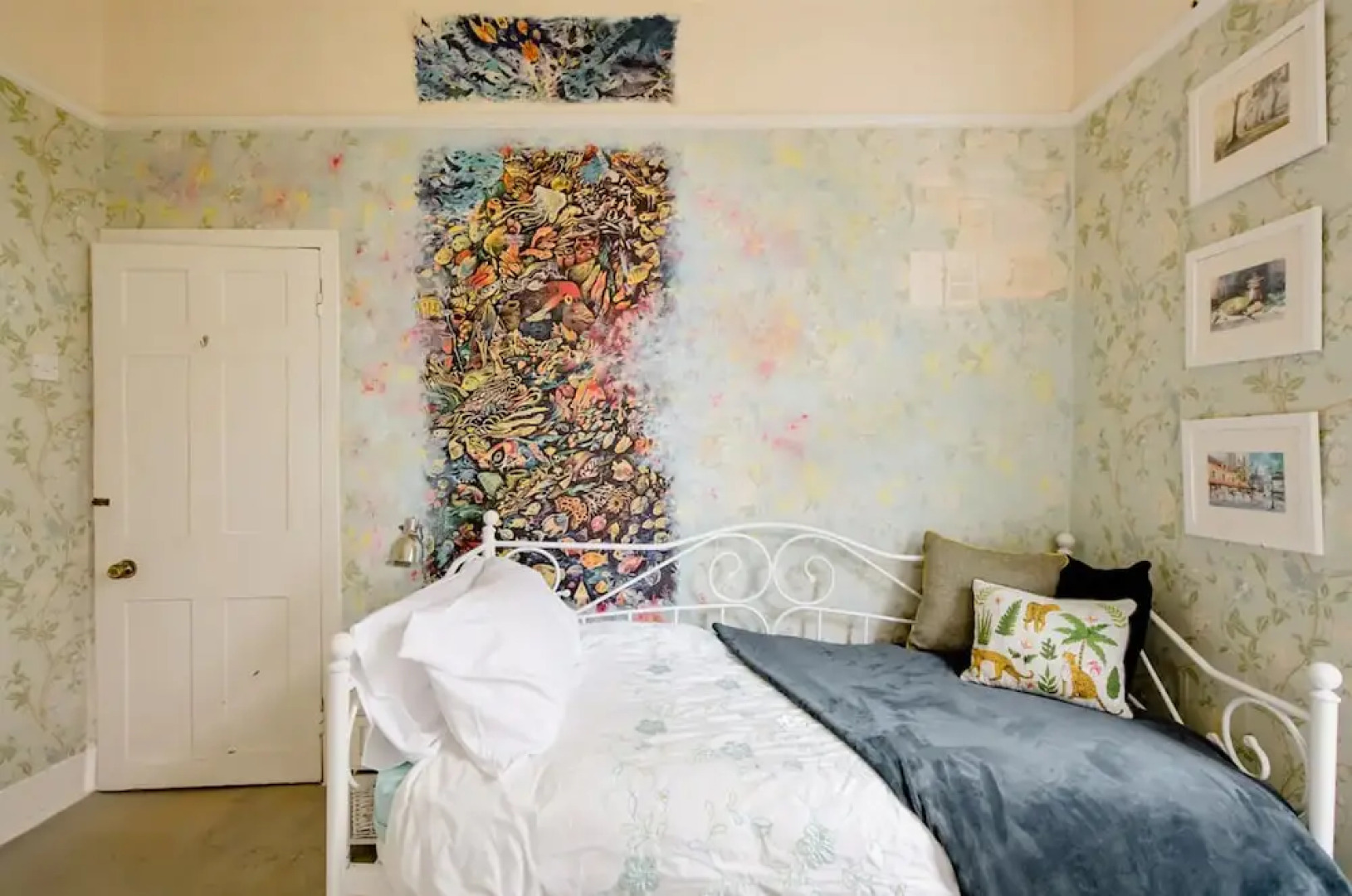 Billericay Georgian House, Sleeps 6 - Pet Friendly