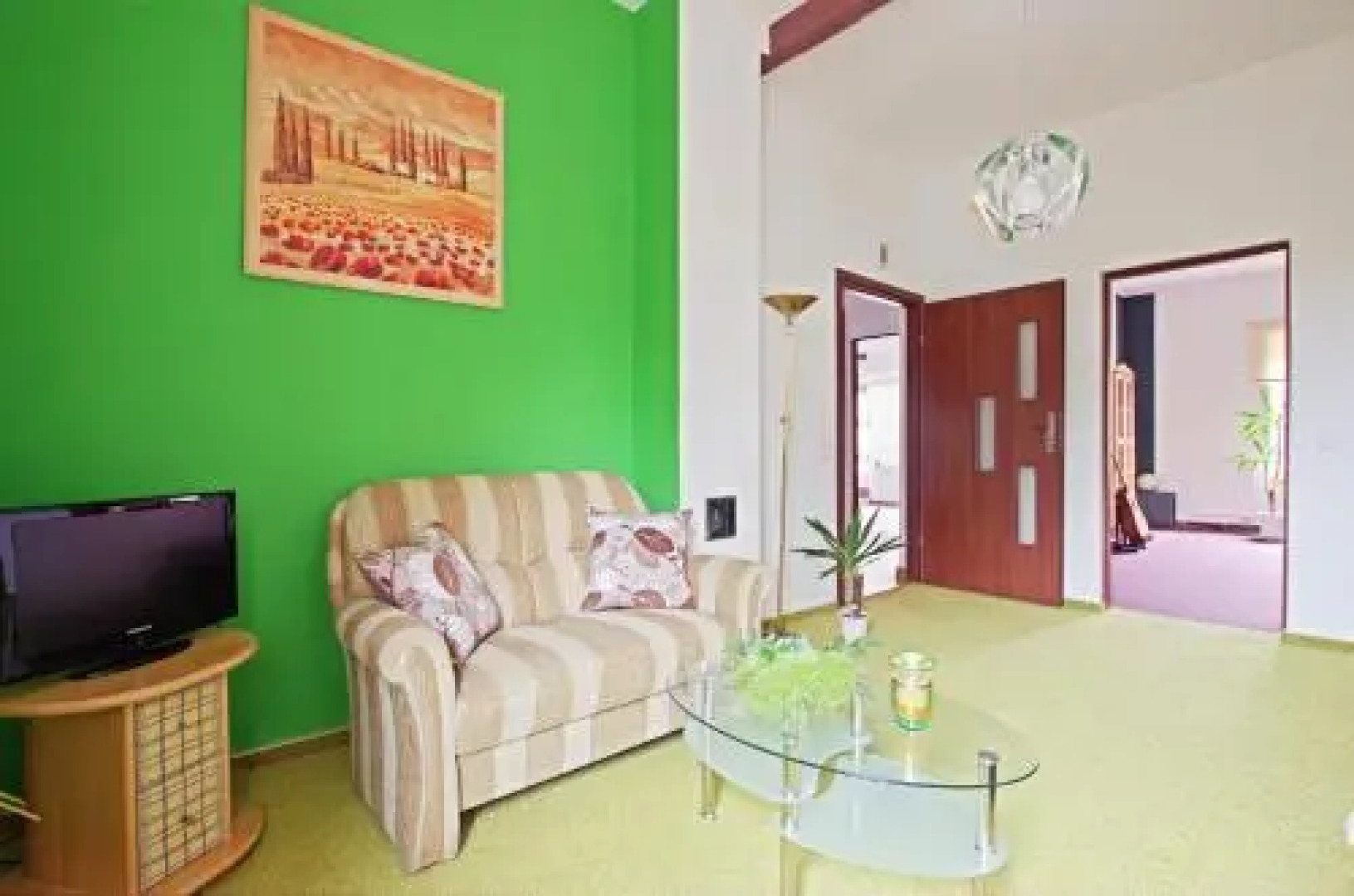 3 Private Rooms, 4 Persons (5403)