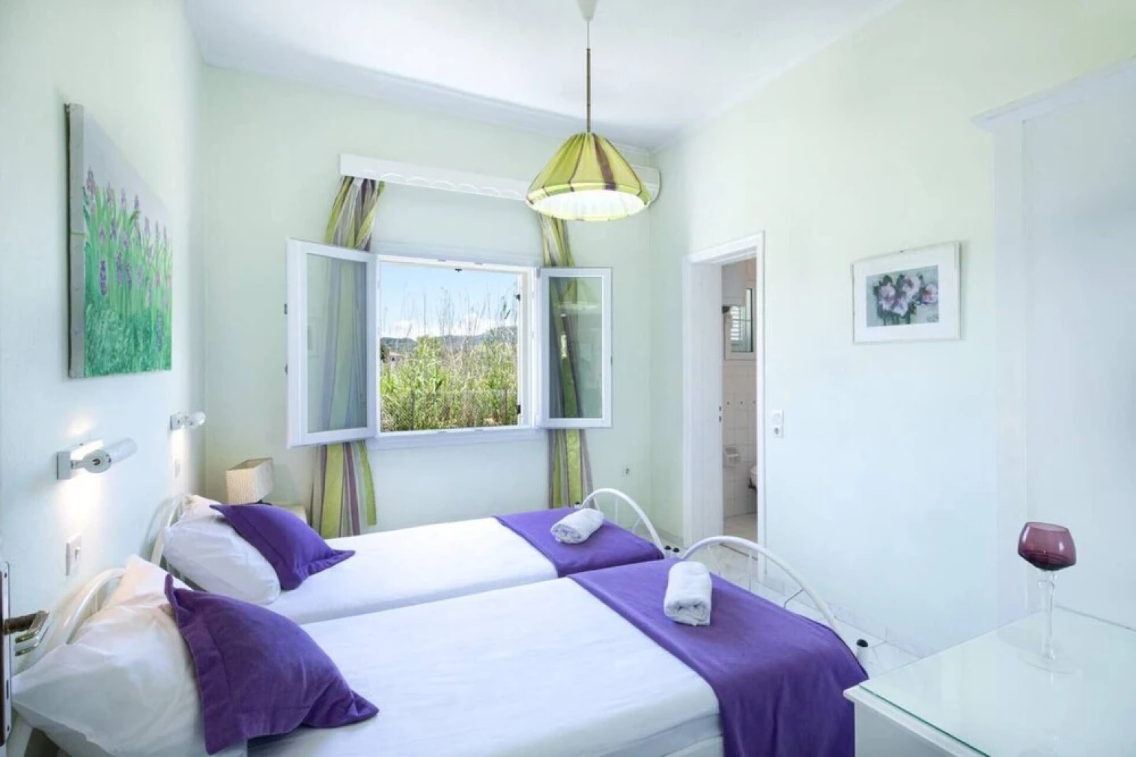 Villa Amorossa Beachfront 3 Bedroom in Roda