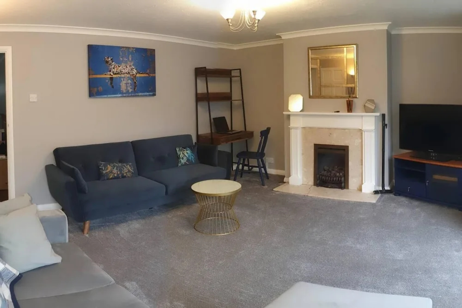Spacious 2-bedroom Family Flat in Iver Heath