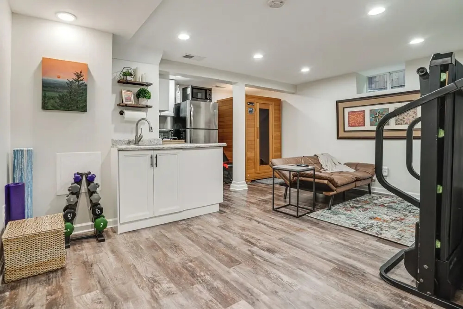 Chic Minneapolis Apt - 6 Blocks to Lake Nokomis!