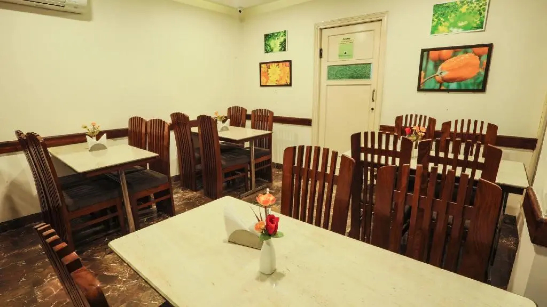 Hotel Whistling Greens