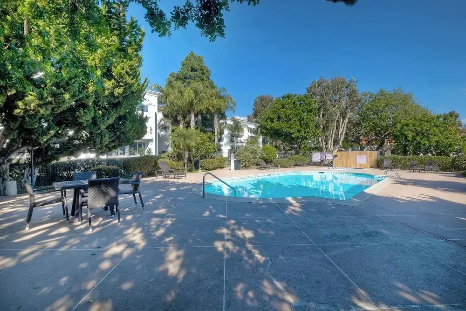 Southern Exposure w/ Private Balcony