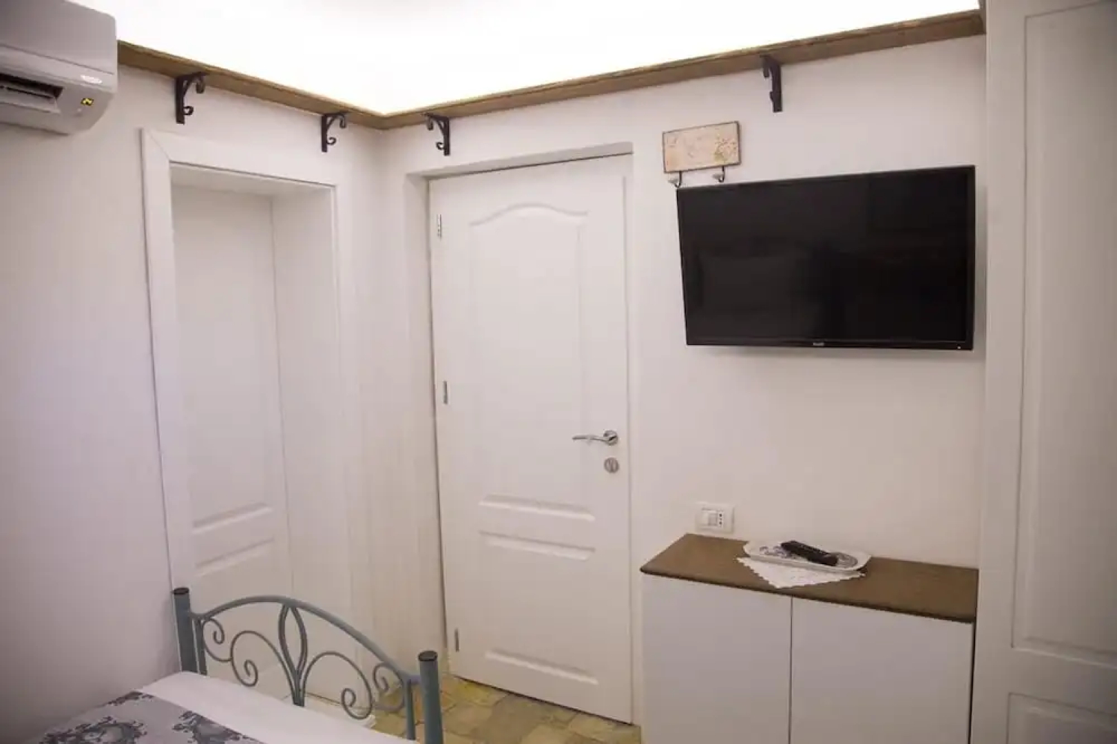 Villa 4 Bed & Breakfast
