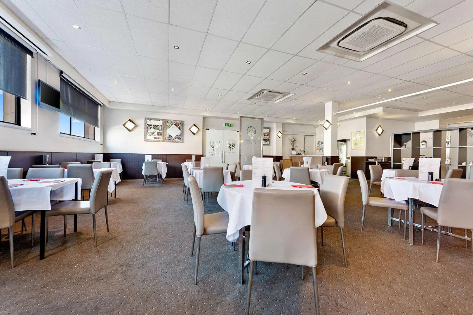 Nightelier Devonport Gateway Hotel