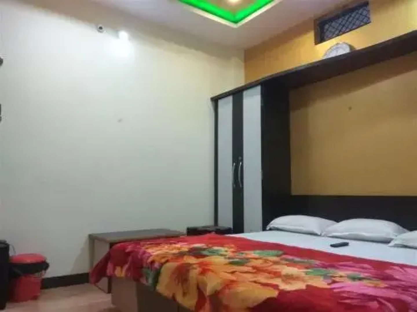 Hotel Sundaram Guest House