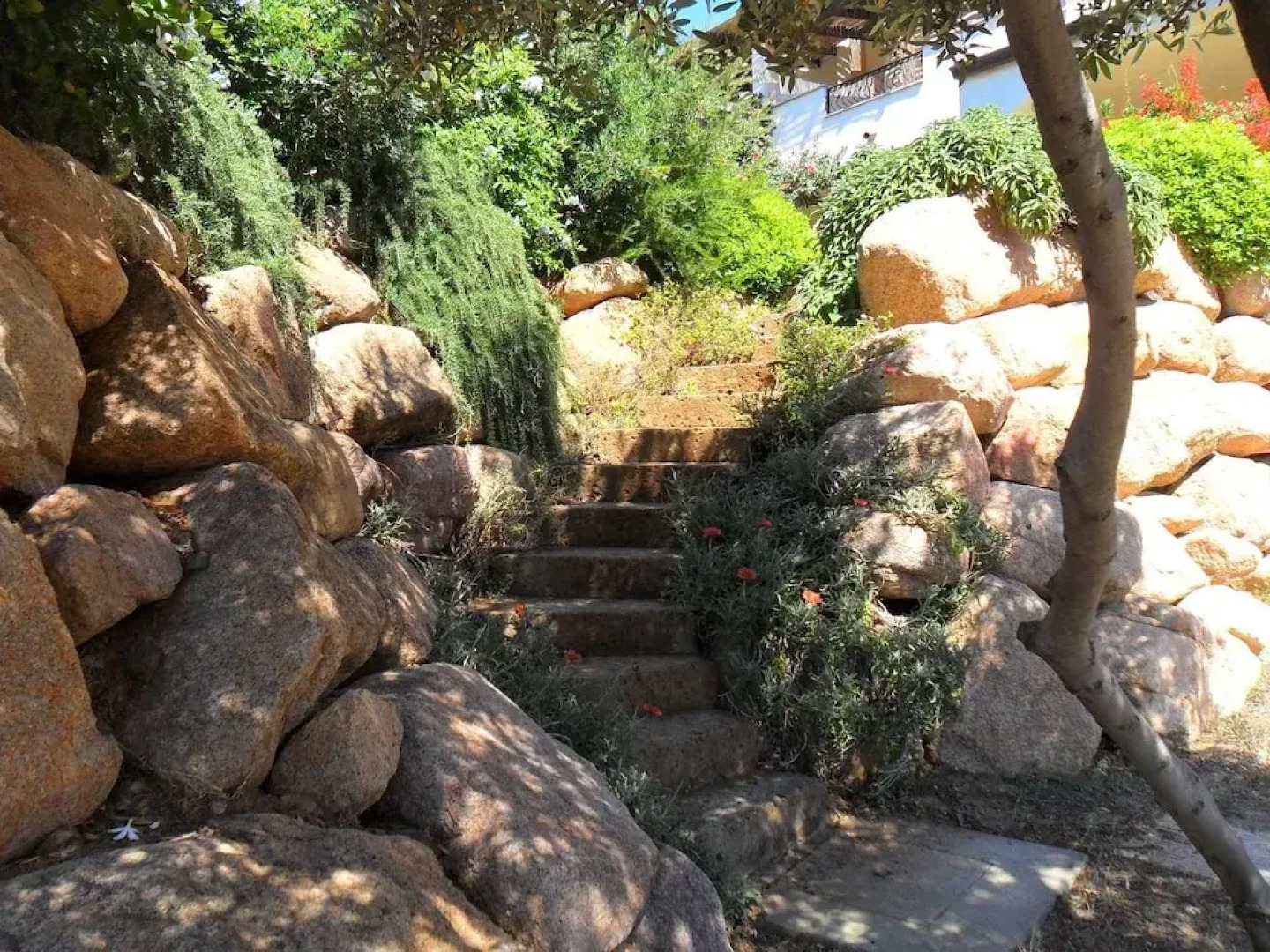 Villa With 3 Bedrooms in Chia, With Wonderful sea View, Furnished Garden and Wifi - 800 m From the Beach